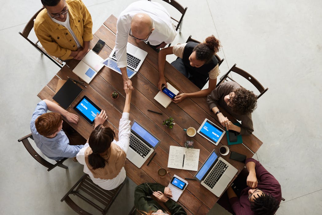 Digital marketing strategy comparing SEO and PPC